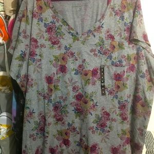 Torrid Classic fit  tshirt NWT